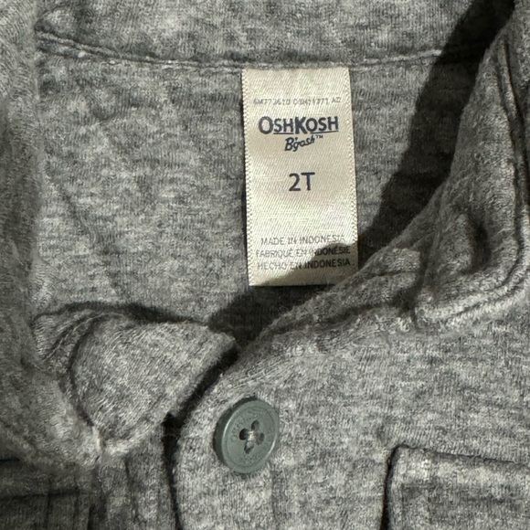 OshKosh B'gosh Gray Button Down Shirt with Quilted Texture - Picture 3 of 4
